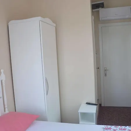 Kiyi Motel 2*