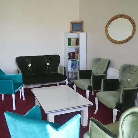 Kiyi Motel 2*